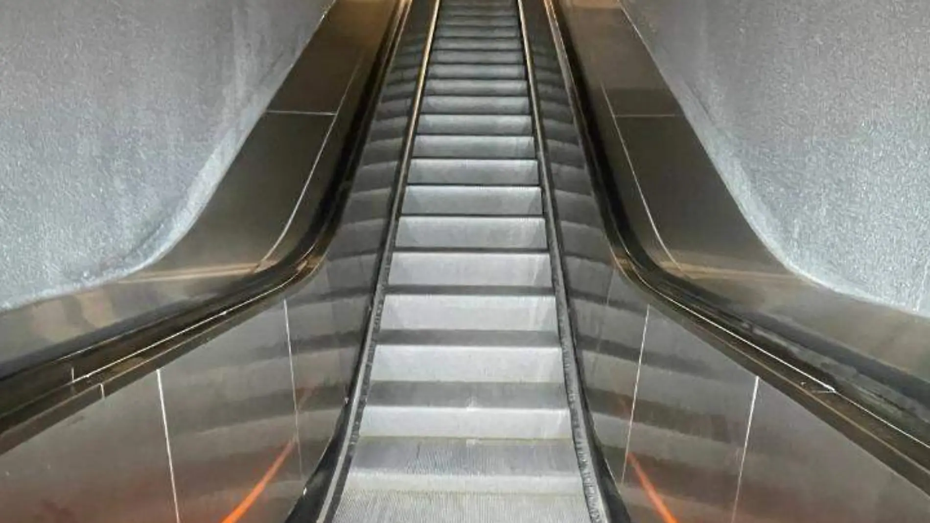 Metro planea instalar 18 escaleras eléctricas nuevas para este 2024